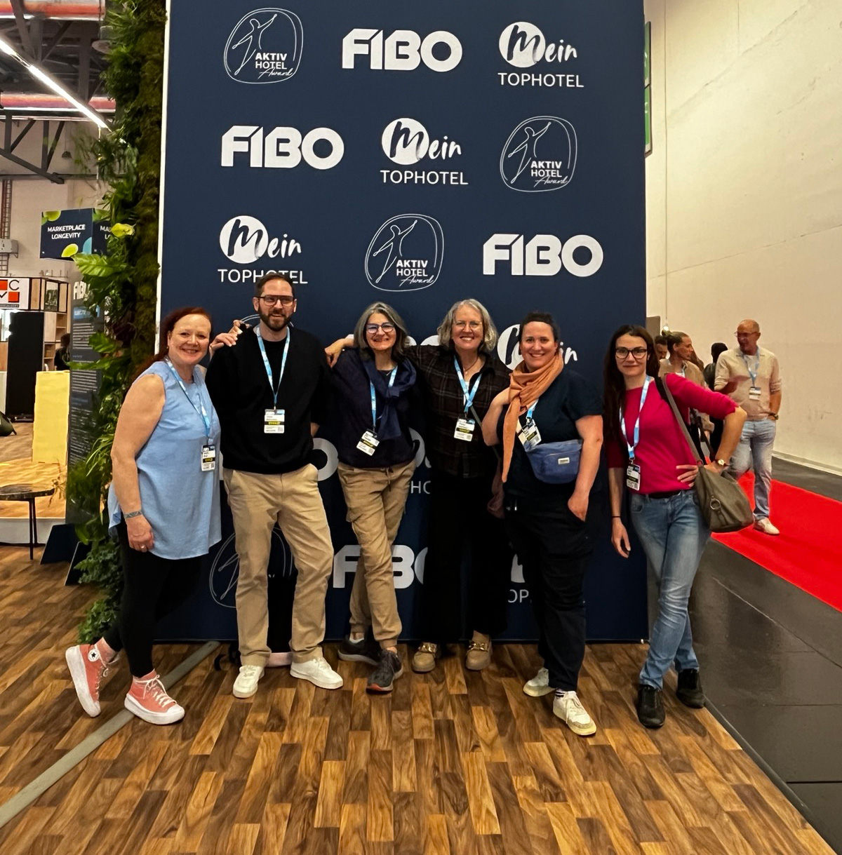 Team der Physiotherapeuten am Godesbach bei der FIBO Messe